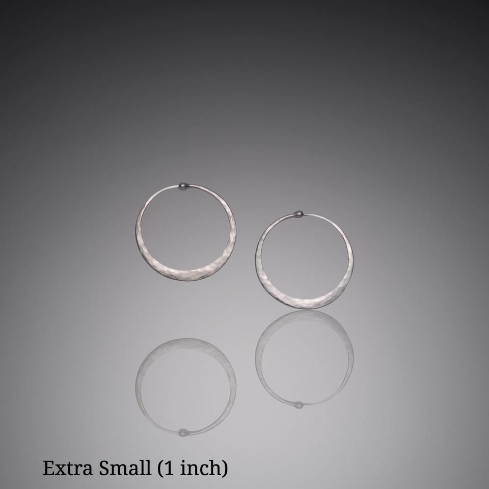 Tiny stud earrings dainty earrings Silver Wave stud Earrings small stud  minimalist earrings Pin… | Gold bar earrings, Jewelry design earrings, Gold  earrings designs